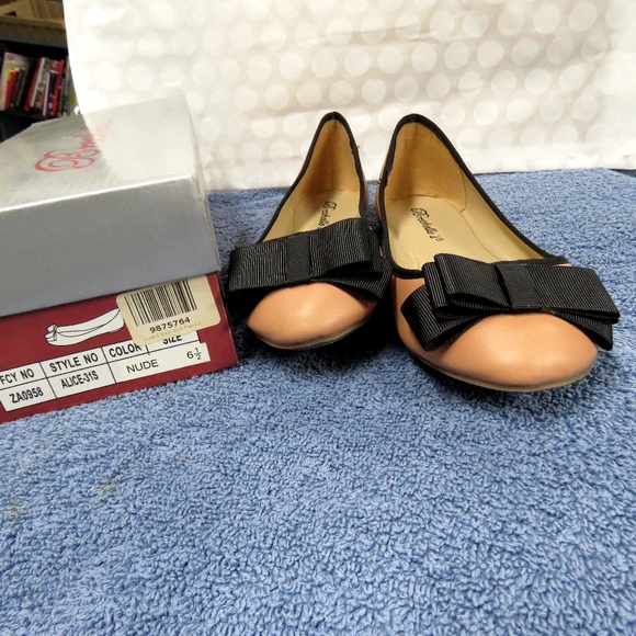 Breckelle's Nude Bow Flats (Alice-31S) 6.5 - Picture 1 of 5
